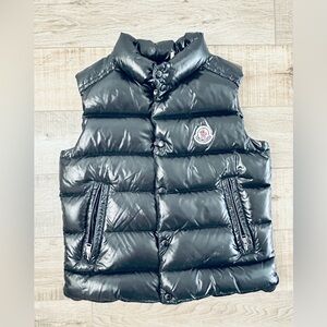 Moncler Shiny Black Kids Puffer Vest Size 8, 130cm (unisex)